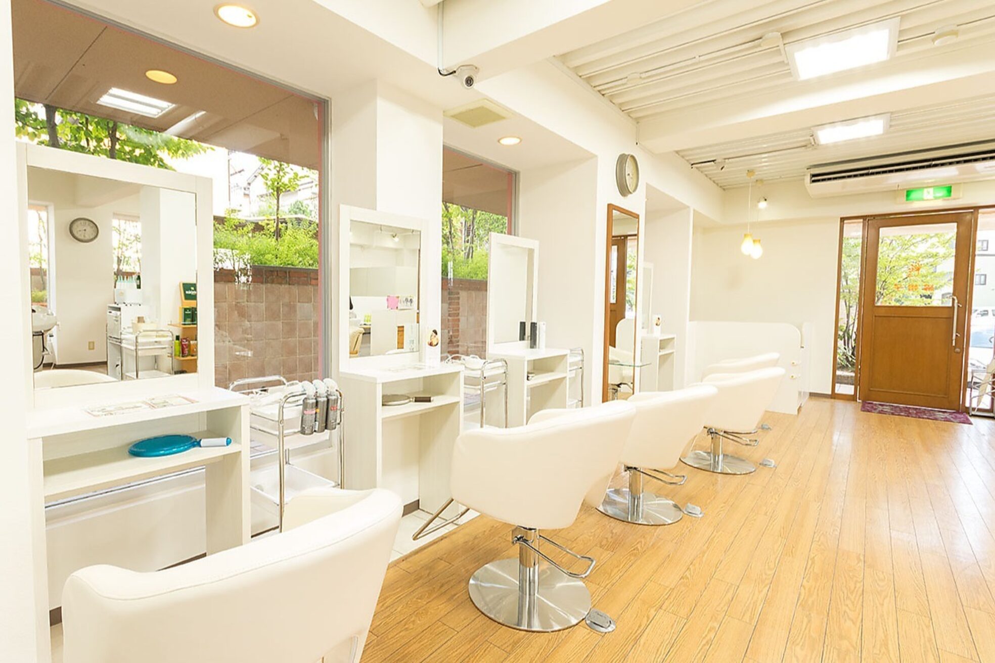 美容室 綿帽子 瀬戸店(ワタボウシ)1