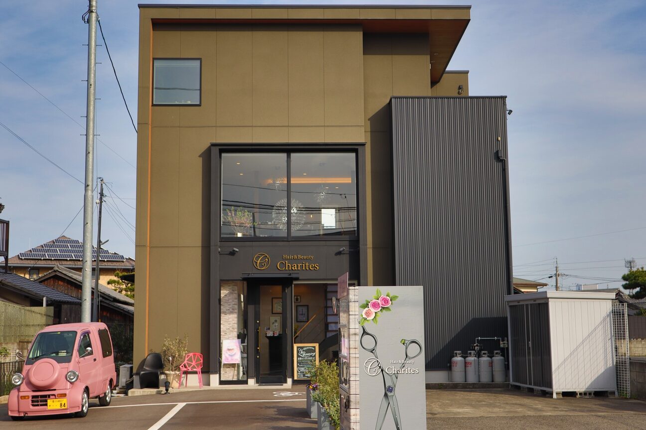 ヘアーアンドビューティ カリテス(Hair & Beauty Charites)2