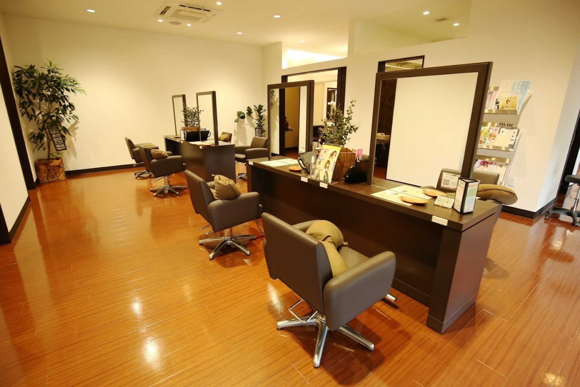 アームズ キューブ 岡崎店(arms cube)1