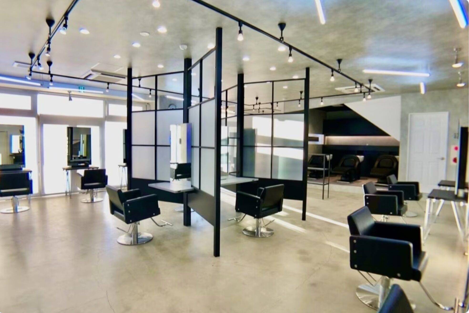 レム 山形2号店(REM)3