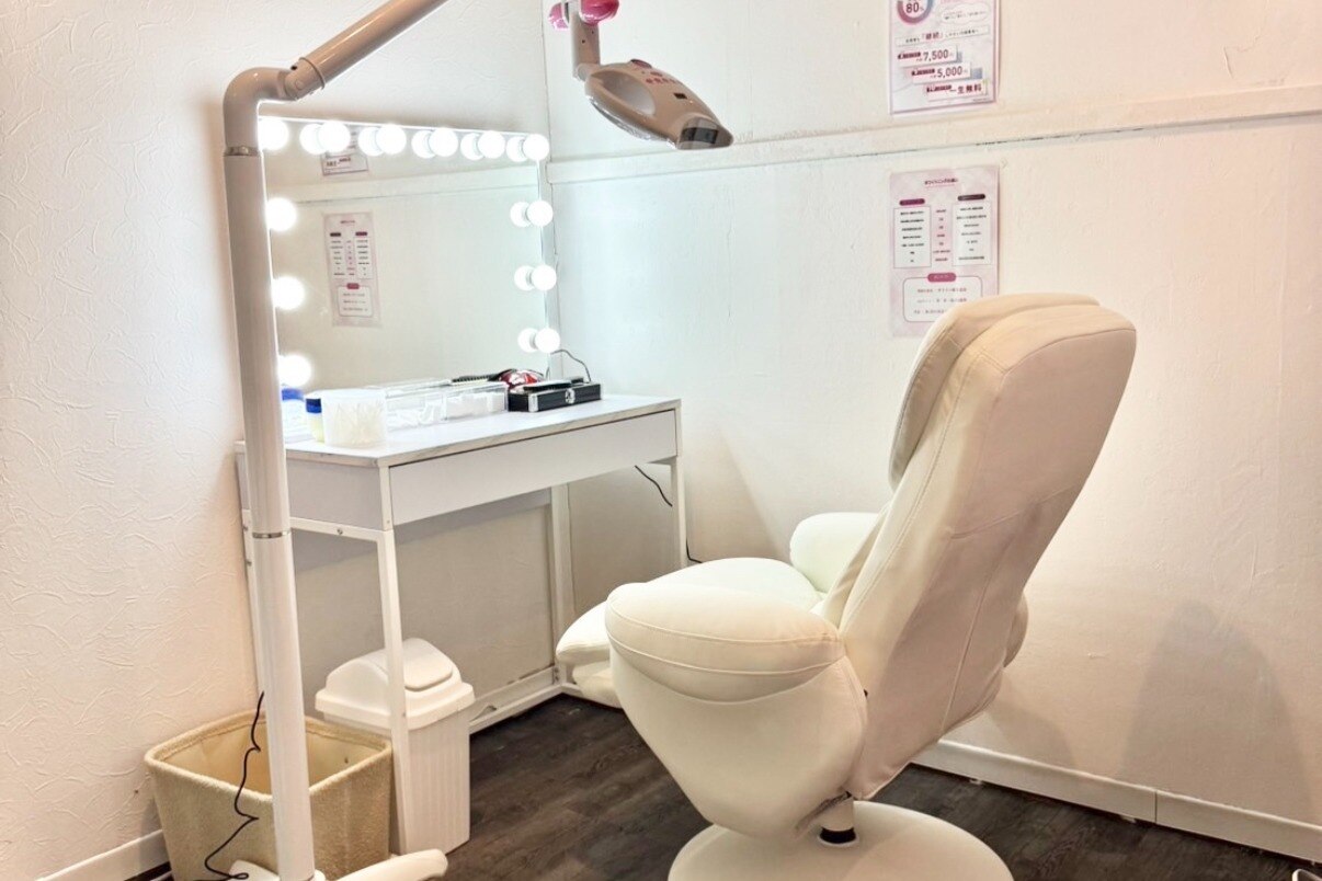 ecxia white kitasenju(エクシアホワイトニング)の美容部員