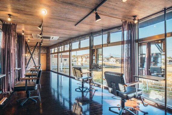 オンザライン(ON THE LINE)