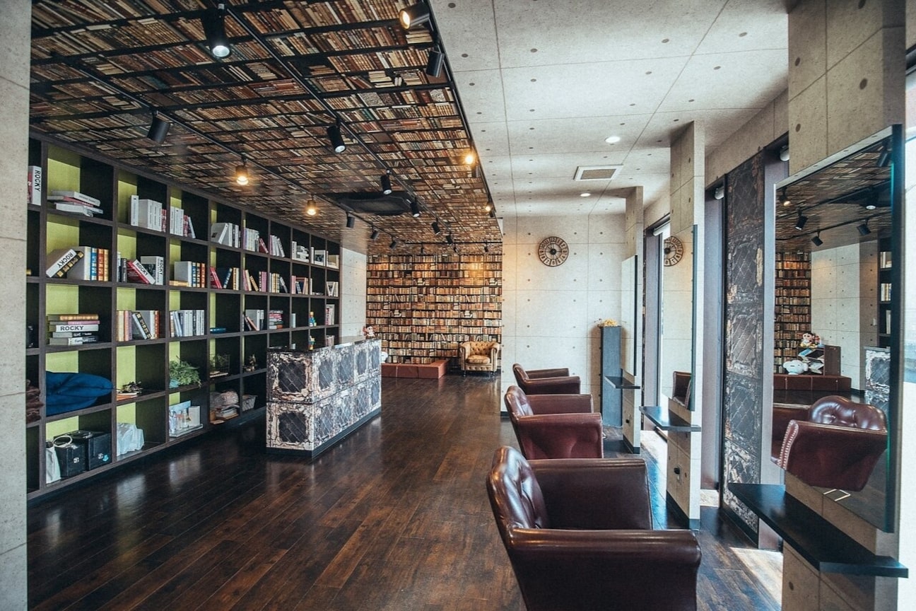 hair salon REGOLITH都城【ヘアサロンレゴリスミヤコノジョウ】（株式会社　ＲＥＧＯＬＩＴＨ）画像1