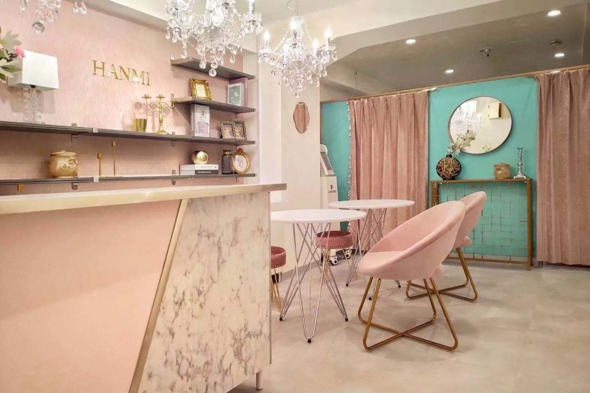 ビューティースタジオ韓美 新宿御苑前1