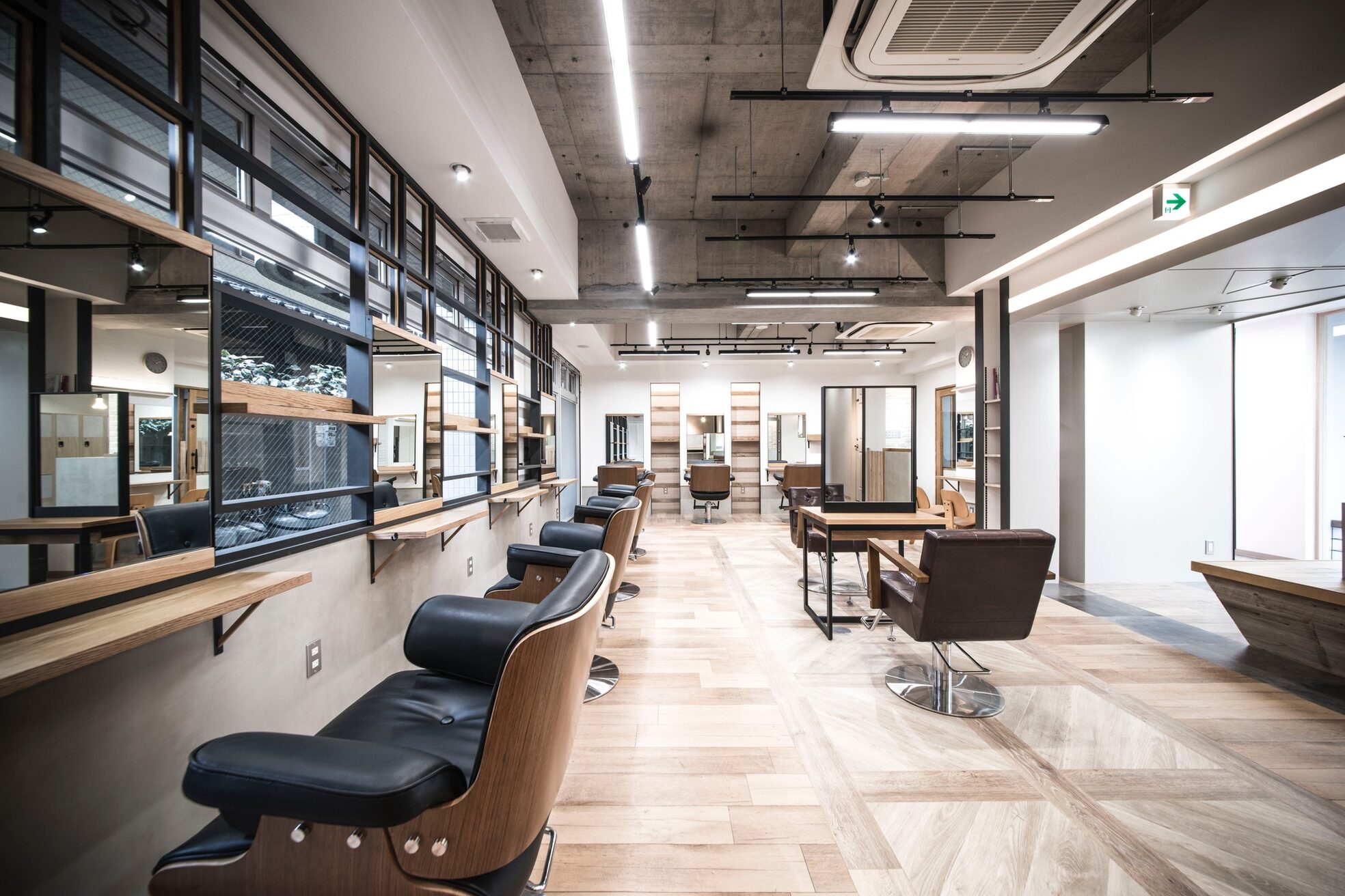 スリーヌーン(THREE noon)3