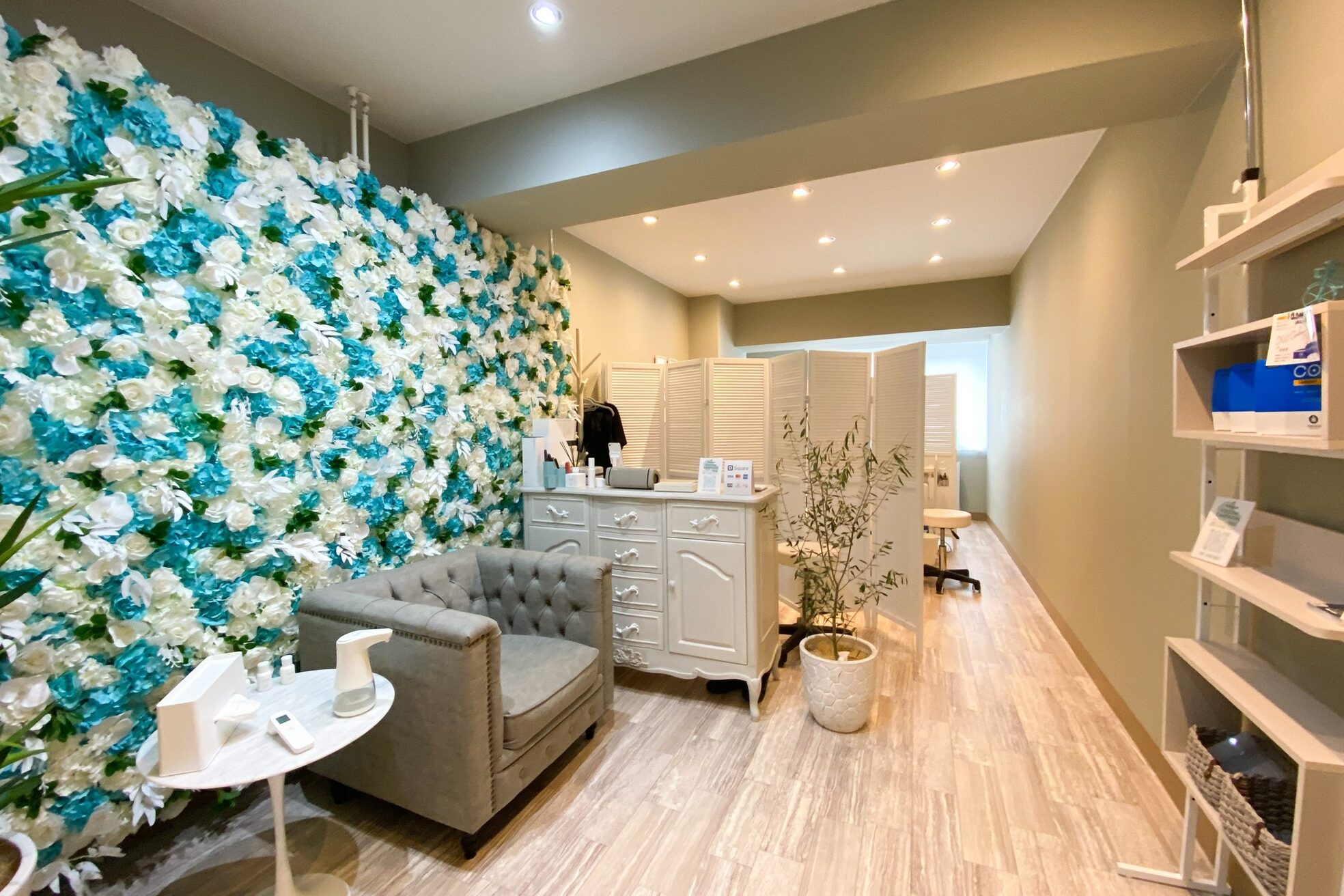 ベイビースキンファクトリー 東口店(BABY SKIN FACTORY)1