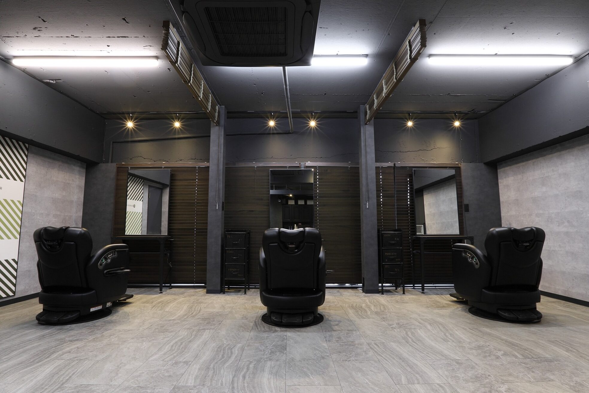 バーバーバー アカバネ(BARBER-BAR AKABANE)4