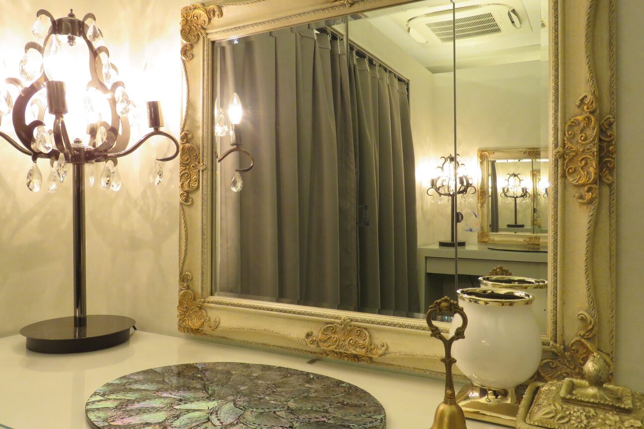 スクエア サロン(Square Salon)4