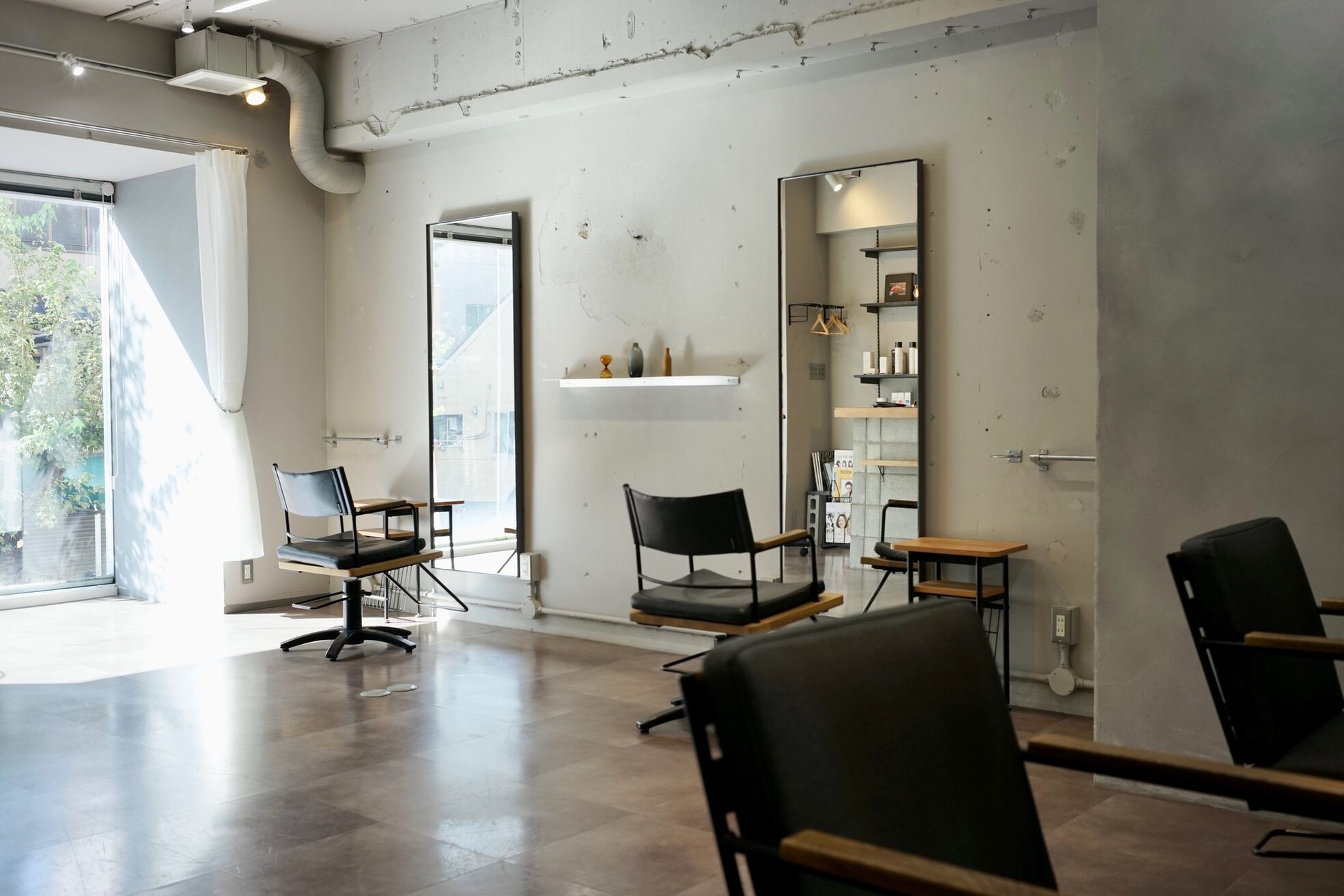 ヘアアンドライフシー(HAIR&LIFE C)1