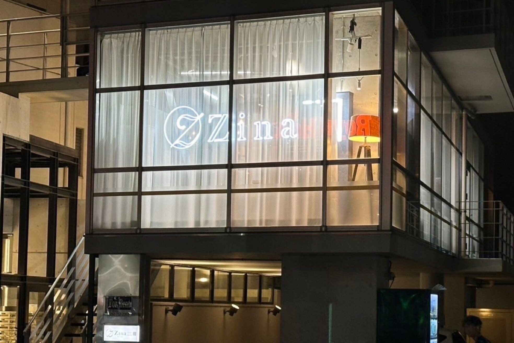 ジーナ 福岡藤崎(Zina)8