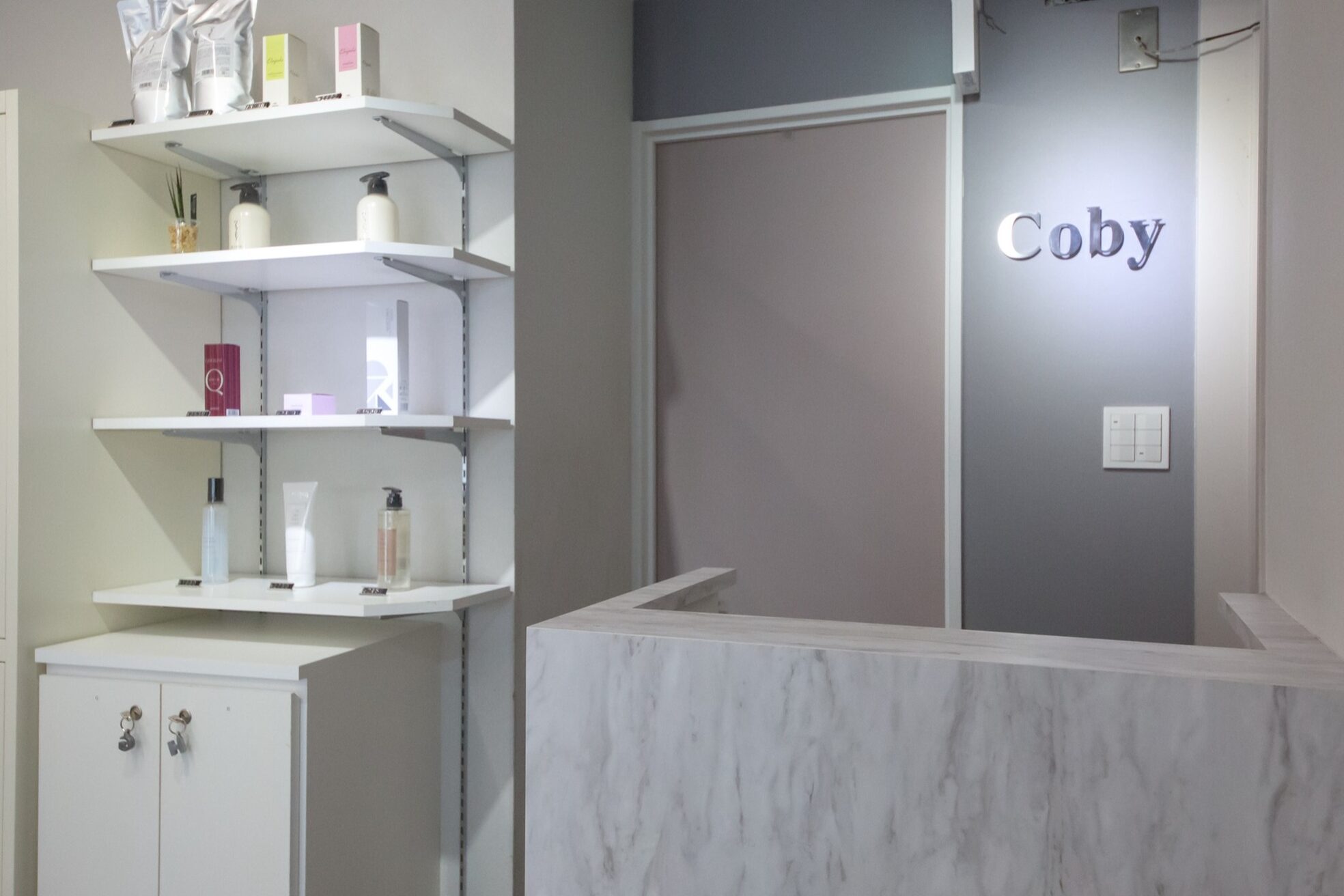 コビーバイジーナ 梅田茶屋町(Coby by Zina)7