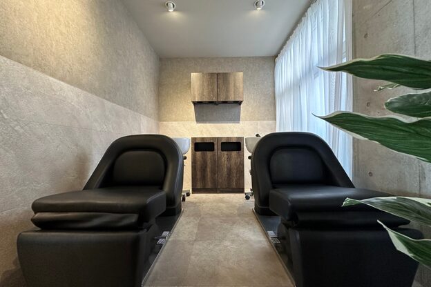 ジーナ 福岡藤崎(Zina)10