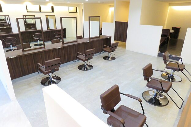 グランドール 下曽根店(Grandoll)1