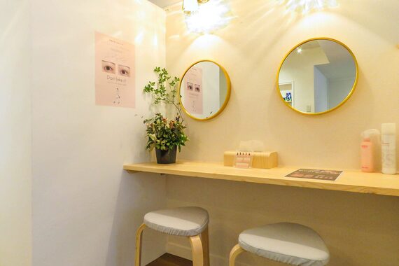 モアアンドモア 千歳船橋店(More&More)