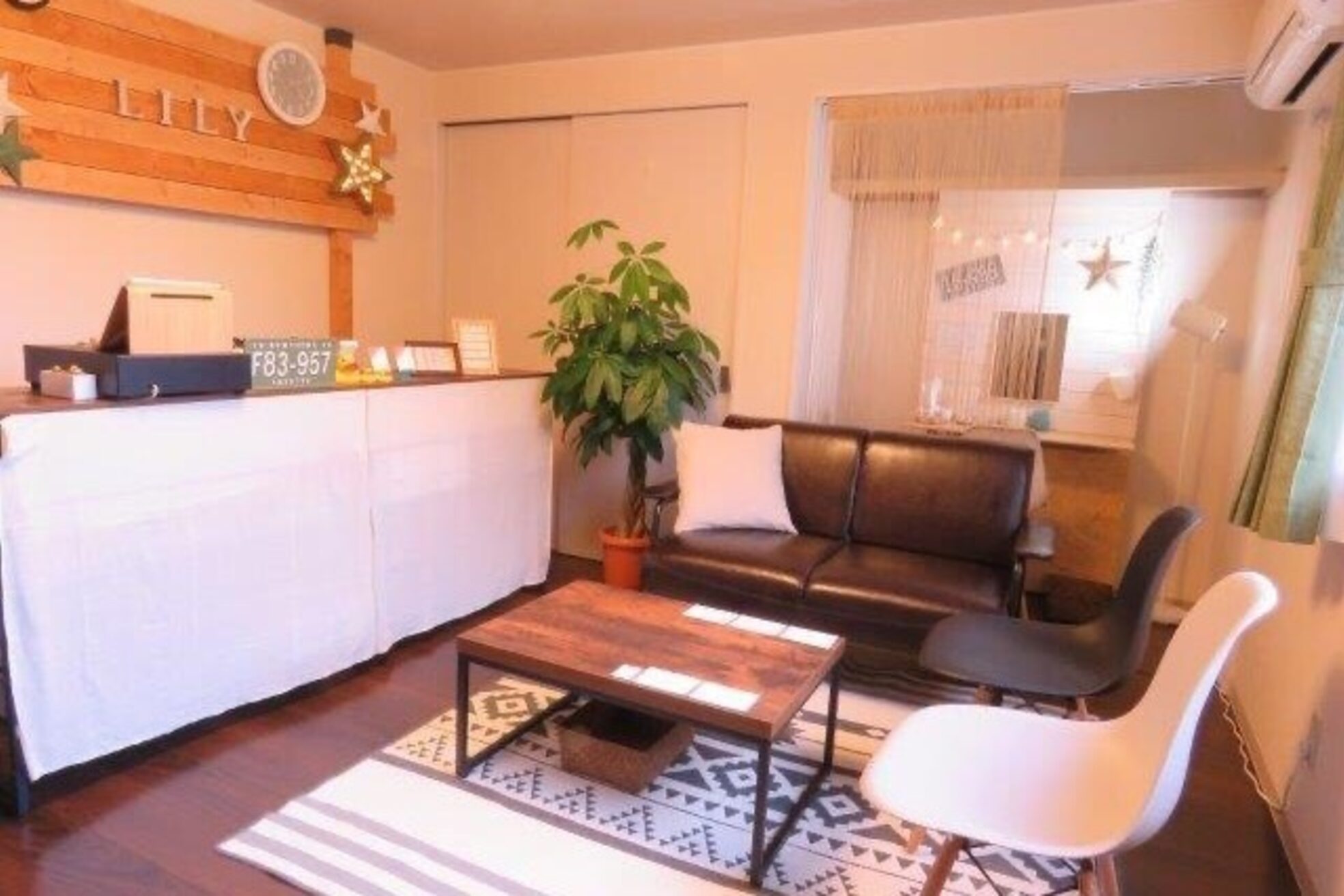 アイラッシュリリィ(Eyelash Lily)1