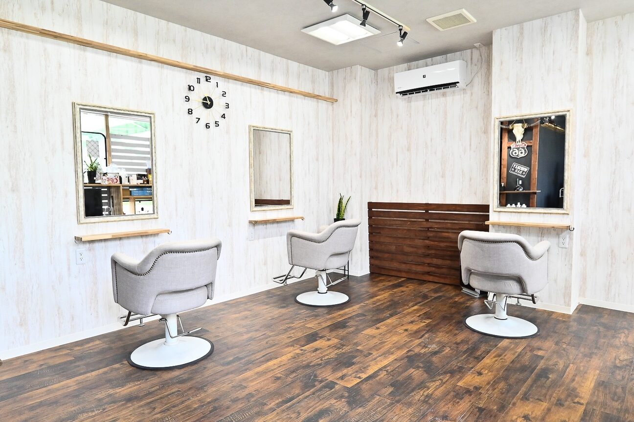 Ｈａｉｒ　Ｍａｋｅ　Ｄｅｓｉｇｎ　ｃＲｏｓｓ画像1