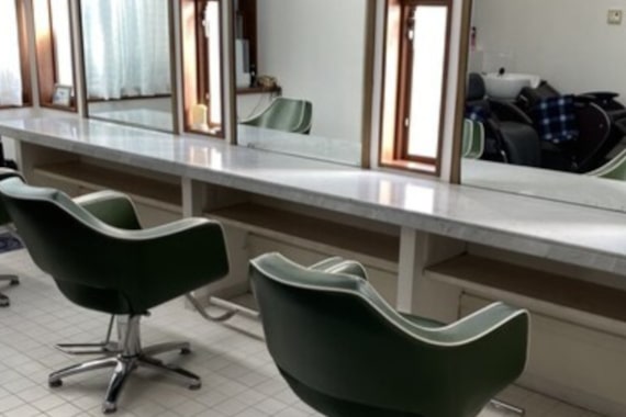 ヘアールーム ラウレア(hair room Laule'a)