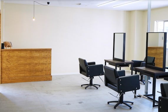 シュナイダー 東浦和(Schneider)