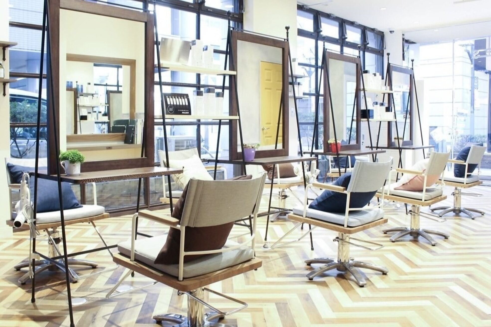 フレイムス ヘアアンドリラックス 大宮東口店(Frames)3