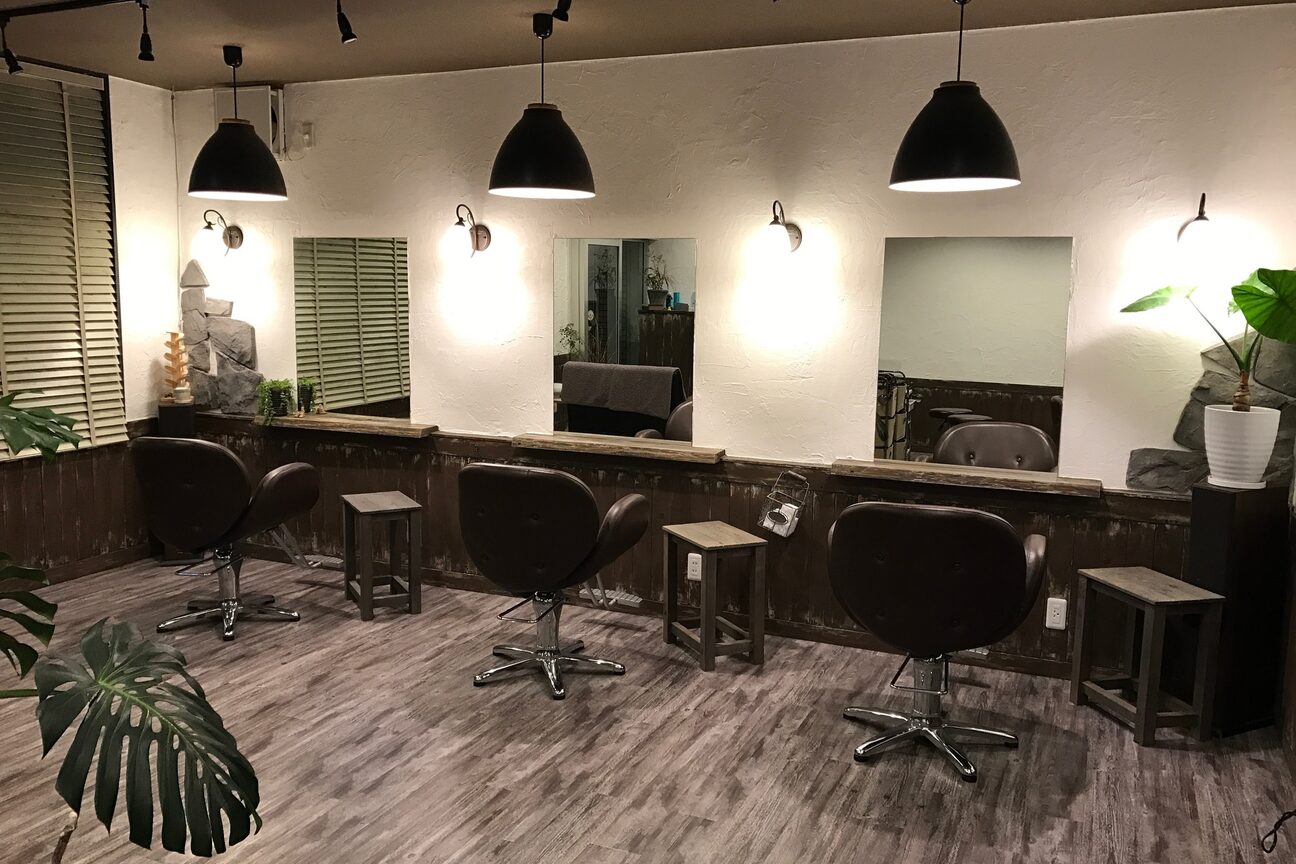 ＨＡＩＲ　ＳＡＬＯＮ　ＬＵＮＡ画像1