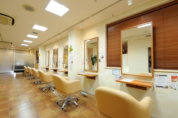 美容室 ヴィヴァーチェ 川間北口店(vivace)