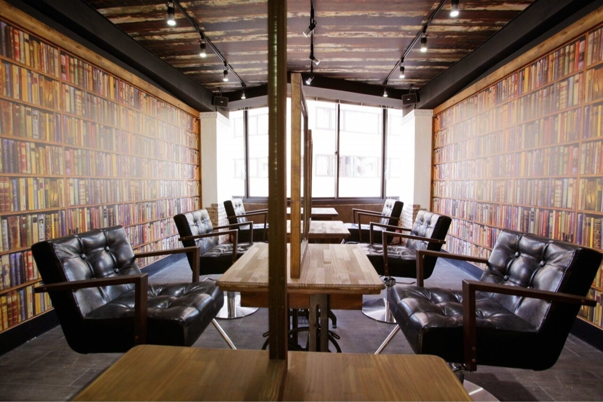 エイチエムヘアーホーム 池袋2号店(H M hair home)1