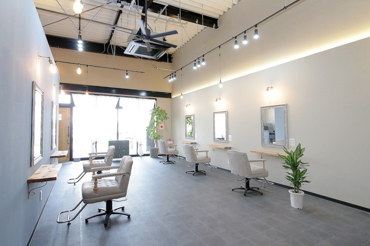 オンアンドオフ コウベ(ONandOFF KOBE)1