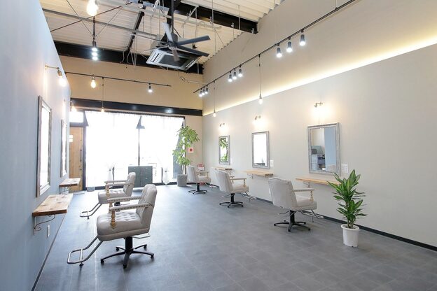 オンアンドオフ コウベ(ONandOFF KOBE)1