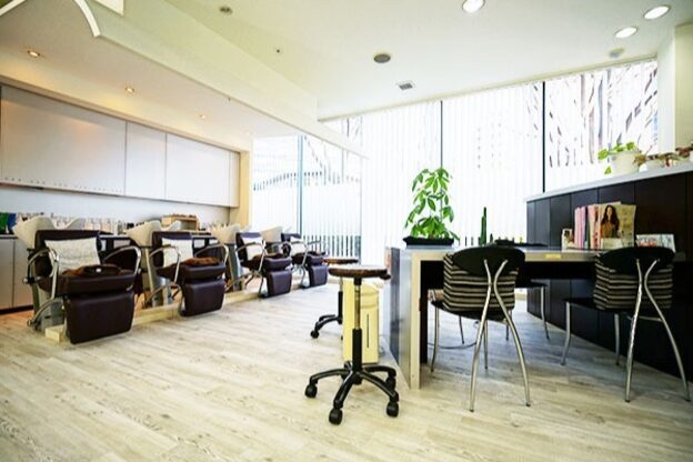 ヘアートップス ベイタウン店2