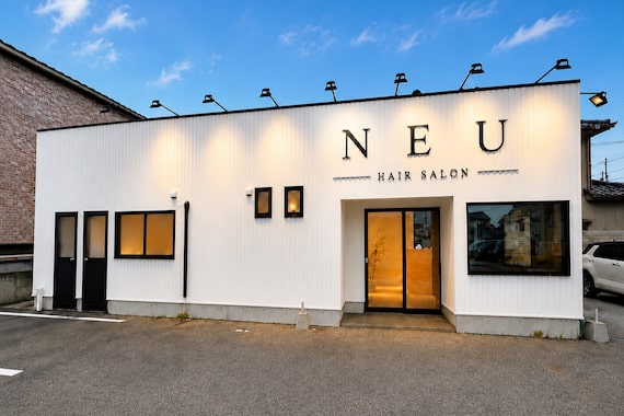 ノイ 高岡店(NEU)
