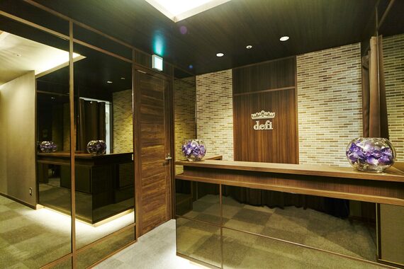 デフィー 難波店