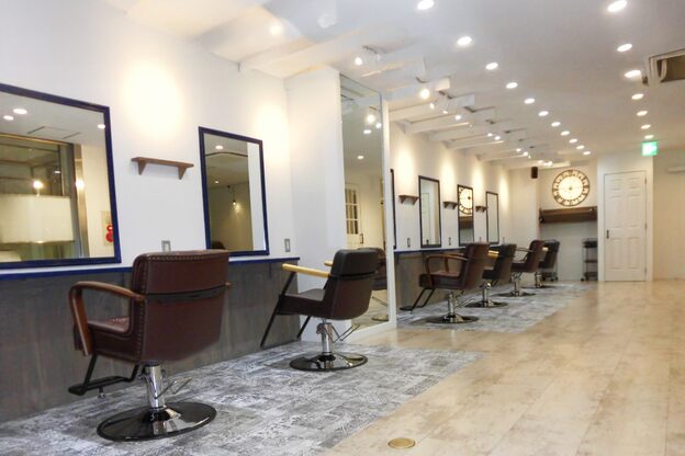 オーストヘアーフィガロ 本通り店(Aust hair Figaro)2