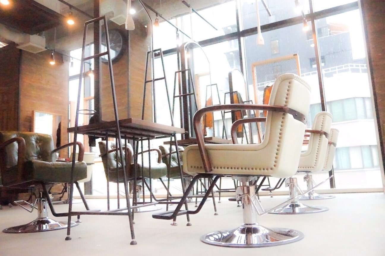 Aust hair【オースト ヘアー】（株式会社　フロンティア）画像1