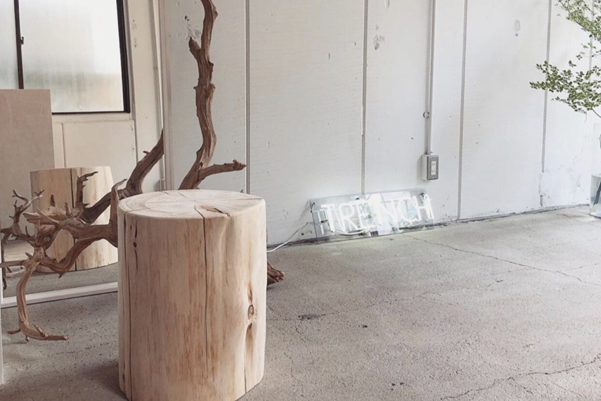 トレンチ(TRENCH)1