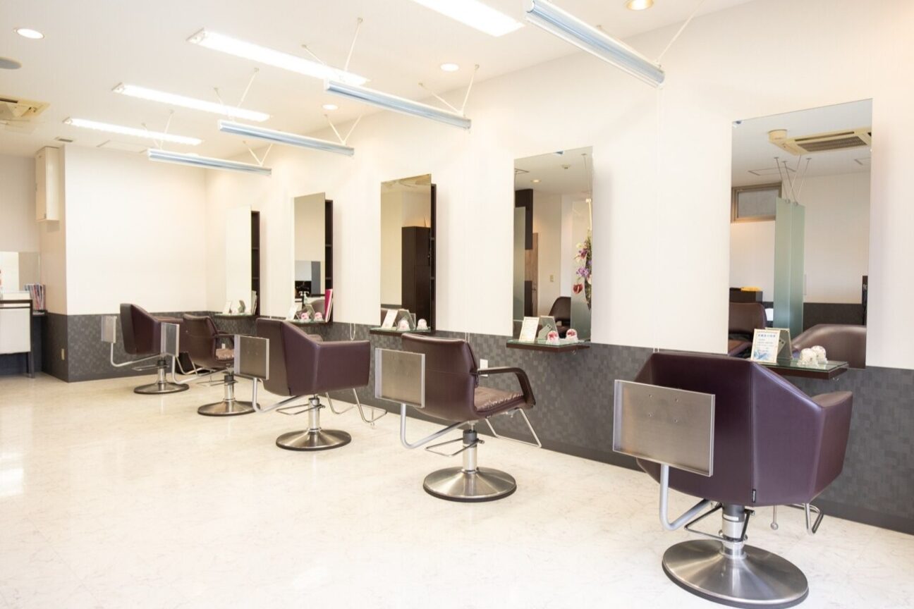 ヘアアンドメイク ドーリー(Hair&Make Dolly)の求人・転職・採用情報｜ホットペッパービューティーワーク