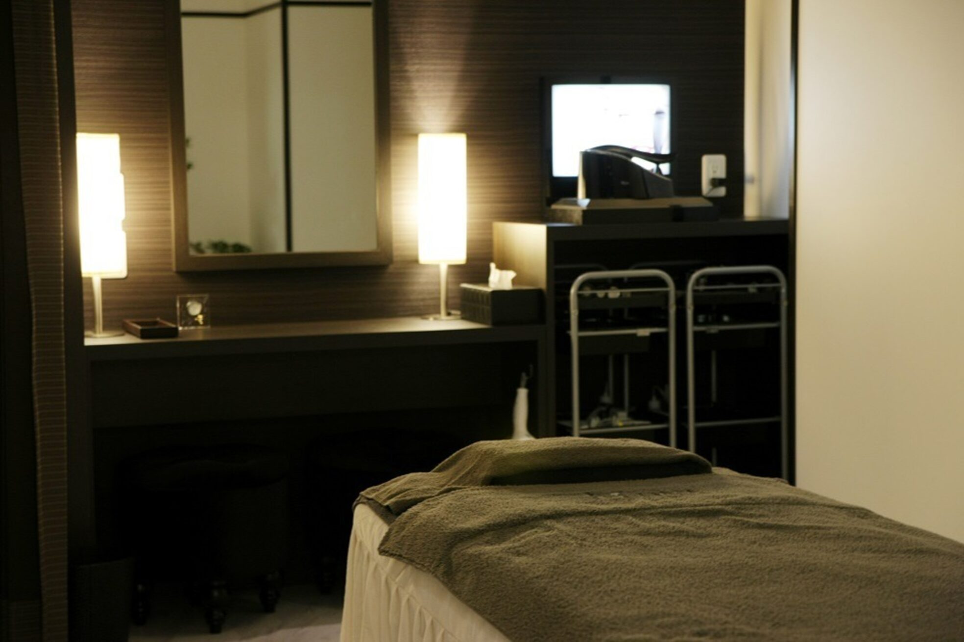 インドエステアンドハーブピーリング アリージュ 名古屋松坂屋本店(ALIAGE)3