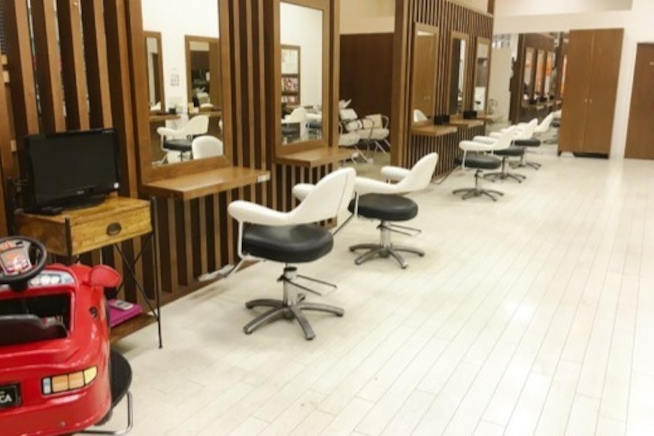 カラージャック 坂東店(COLOUR JACQUES)1