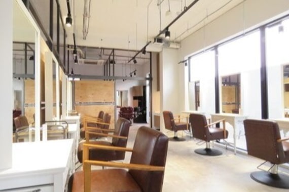 ヘアースペース クラージュ 西町店(HAIR SPACE COURAGE)