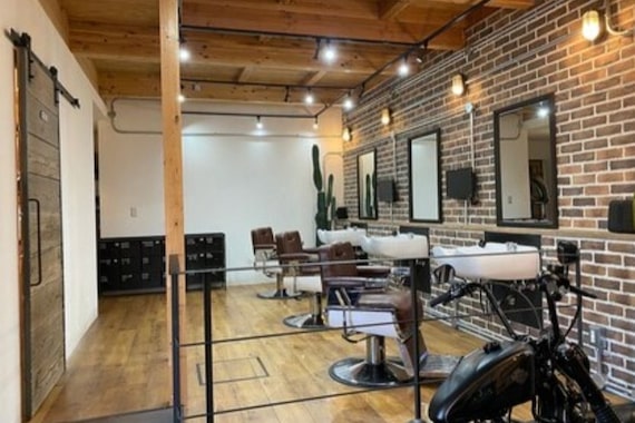 バーバーモンゾー(BARBER MONZO)