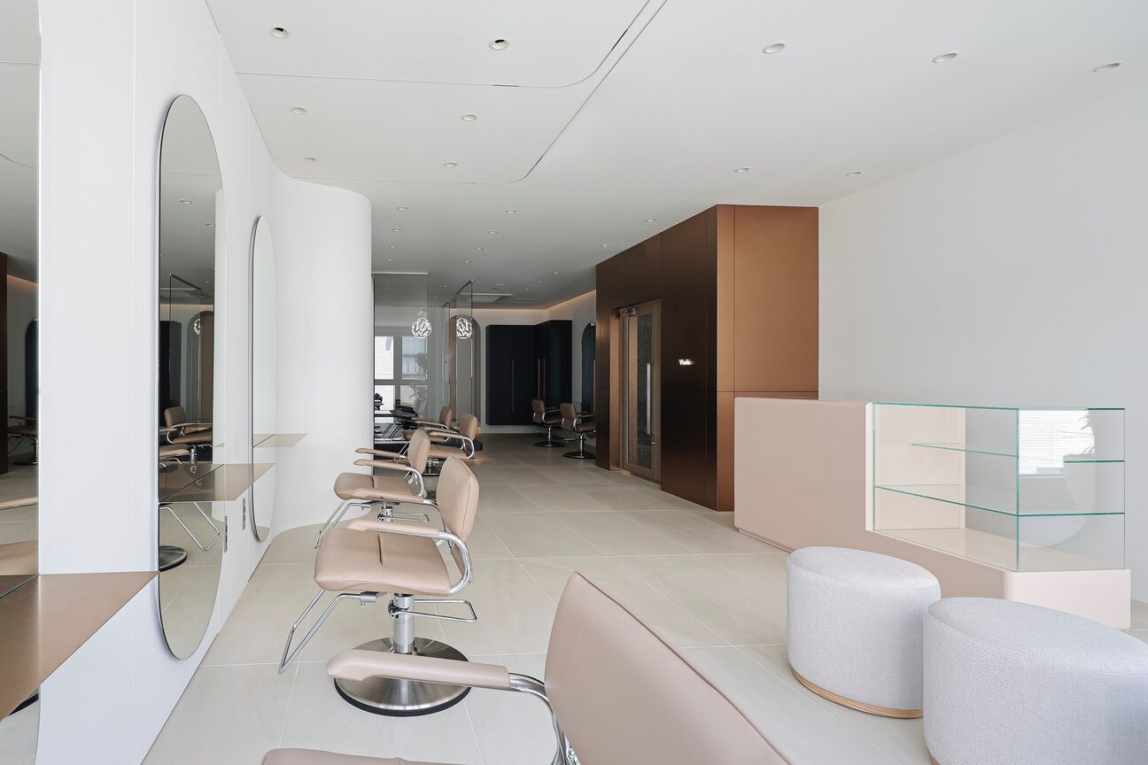 Viola by FUGA hair（株式会社　ＣＲＥＡＳＴ）画像1