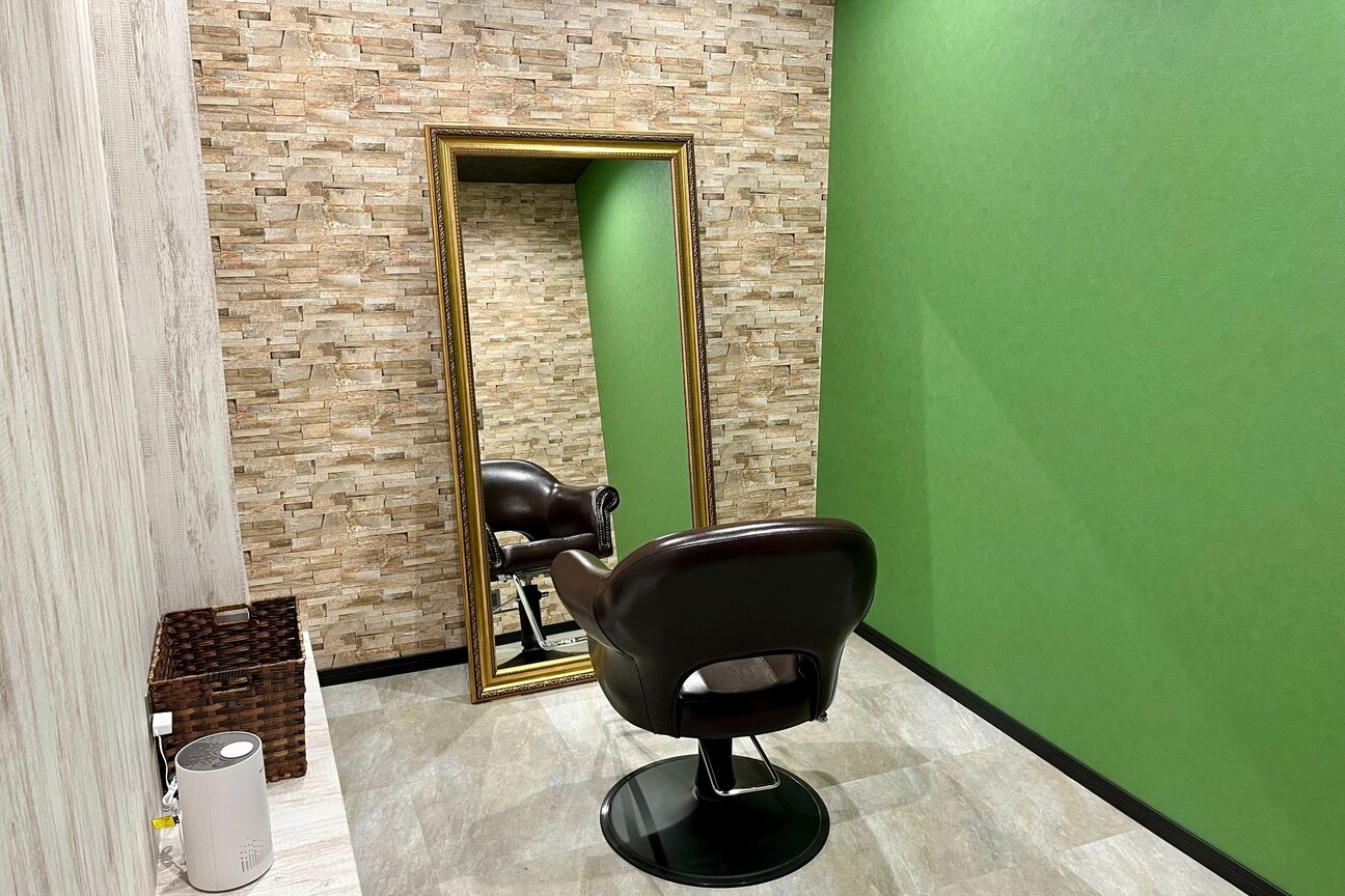 アイナイロナ(AINAILONA)3