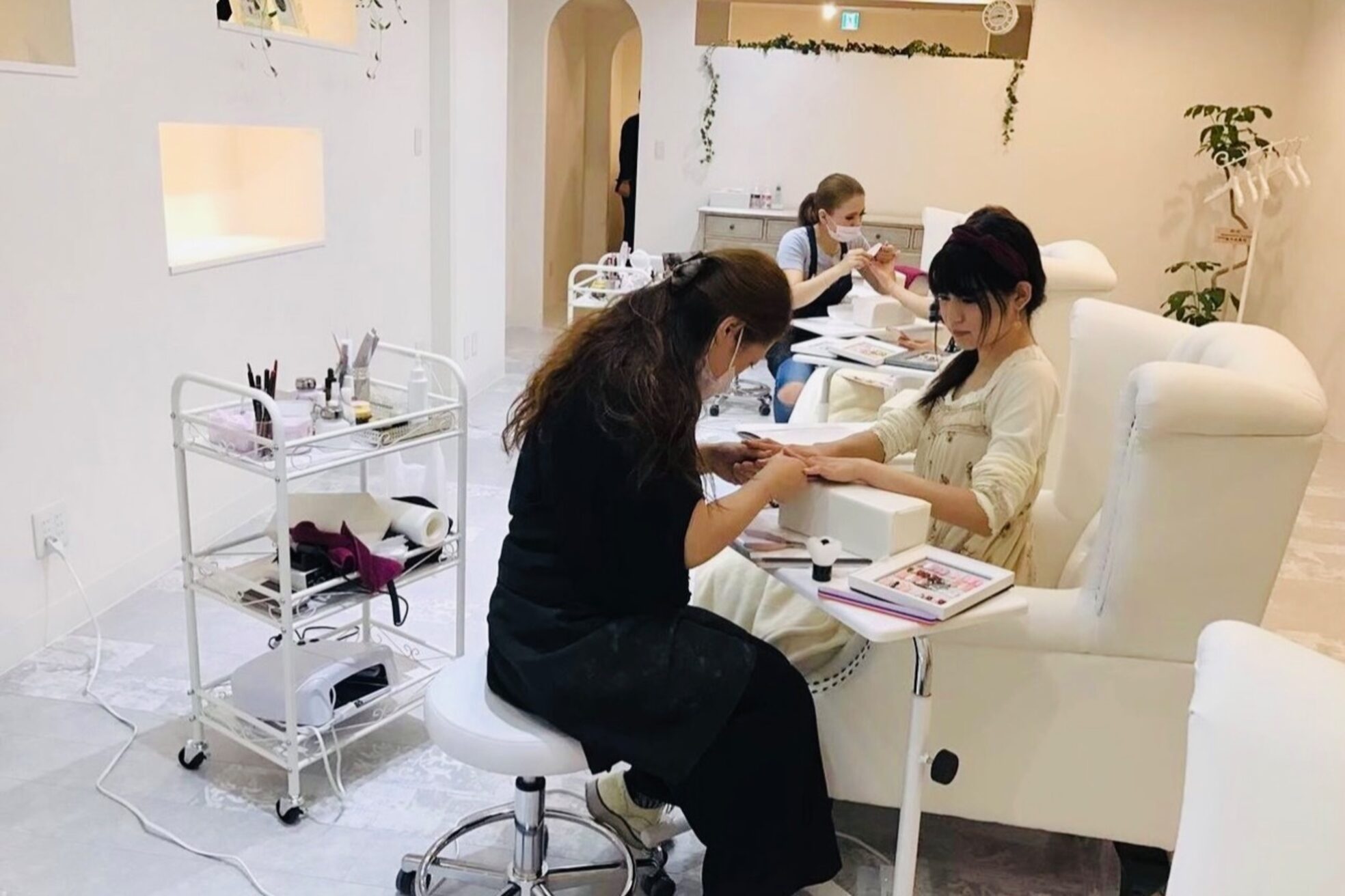 ネイルサロン ハナアオヤマ 梅田店(Nail Salon Hana Aoyama)1