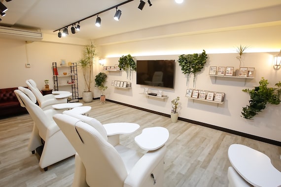 ネイルサロン ハナアオヤマ 堂山店(Nailsalon HanaAoyama)