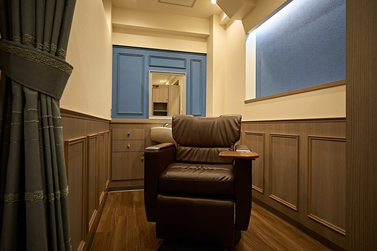 グレイスフルバーバー 赤坂見附店3