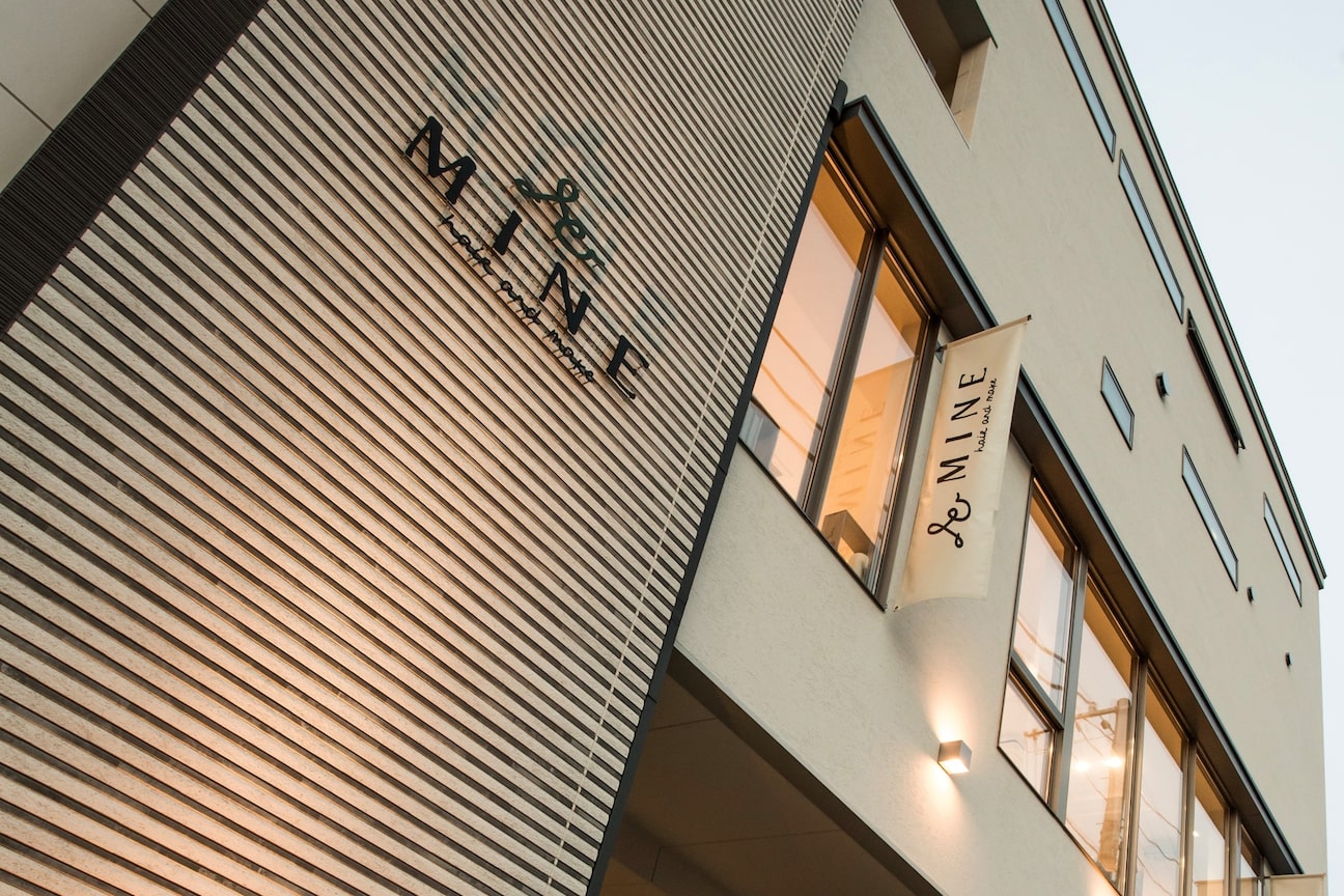 ミネヘアアンドメイク高知店2