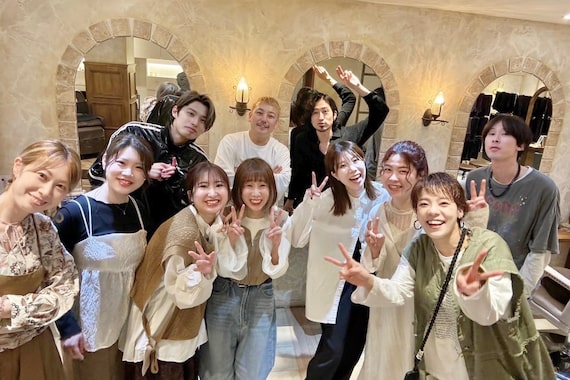 ダブルバイグリッター(W by GRITTERs)