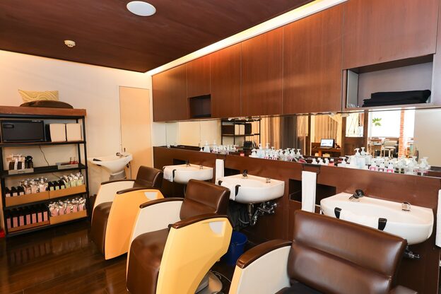 ヘアサロン リリィ(hair salon riri)8