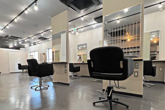 ビリーフ リズ 枚方駅前店(be'leef.Liz)