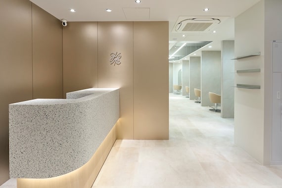 カノイ 銀座中央通り(KANOI)