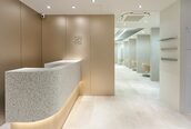 カノイ 銀座中央通り(KANOI)